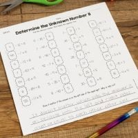 Engage students in no-prep hands-on activities that get them thinking about math. This Multiplication Cut & Paste Math Activity for Third Grade help students strategically reason through which answer is correct. Students also have to explain their thinking and write in answers. It's not just matching! #cutandpaste #thirdgrademath #thirdgrademathstations
