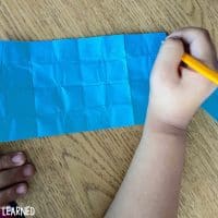 Partition Rectangles into Rows & Columns is a fun way to establish multiplication and area models with second graders. These hands on activities are perfect to develop conceptual thinking. Teaching Multiplication is difficulty, but you can make it fun with hands-on math activities that are common core aligned. Teaching Area | DIY Math Manipulatives