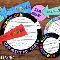 A goal setting craftivity that allows students to artfully express the goals that they set for themselves throughout the year. It comes with a variety of options and can be used at any time of the year.