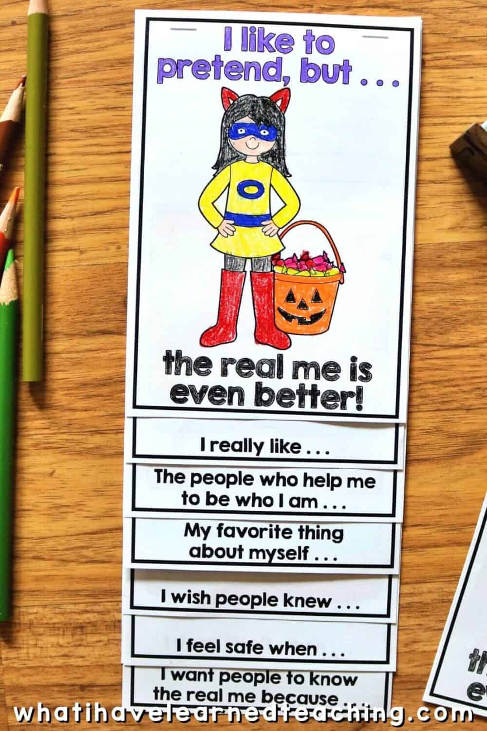 The Real Me Halloween Craftivity5 A fun Halloween craft for elementary students to complete during the month of October. The Real Me helps students write and draw about themselves through a variety of writing prompts. Students reflect on what makes them feel scared, how they feel safe, and who helps them. The craft comes with over 47 different Halloween costumes. Students can choose their own pictures! #halloweencraftivity #halloweencraft #growthmindset