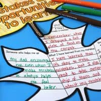 A fun, engaging Fall Classroom Craft where students write or draw about what they do when they "fall down" and make a mistake. Help students reflect on how to respond to their mistakes and build empathy for each other and themselves. Cut out a large tree and create an Autumn bulletin board with all of your kid's leaves! Great Fall classroom decor. #fallleaves #growthmindset #classroomcraft #fallclassroomdecore